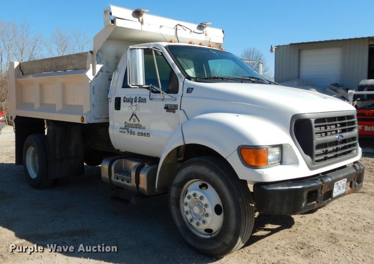 image for item GT9594 2003 Ford F650 Super Duty XL  dump truck