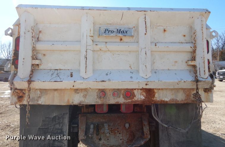 image for item GT9594 2003 Ford F650 Super Duty XL  dump truck