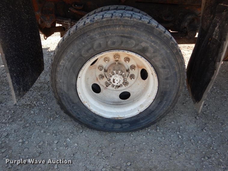 image for item GT9594 2003 Ford F650 Super Duty XL  dump truck