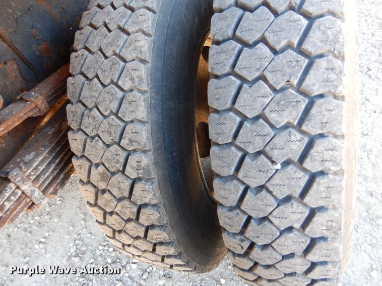 image for item GT9594 2003 Ford F650 Super Duty XL  dump truck