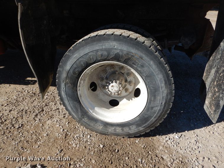 image for item GT9594 2003 Ford F650 Super Duty XL  dump truck