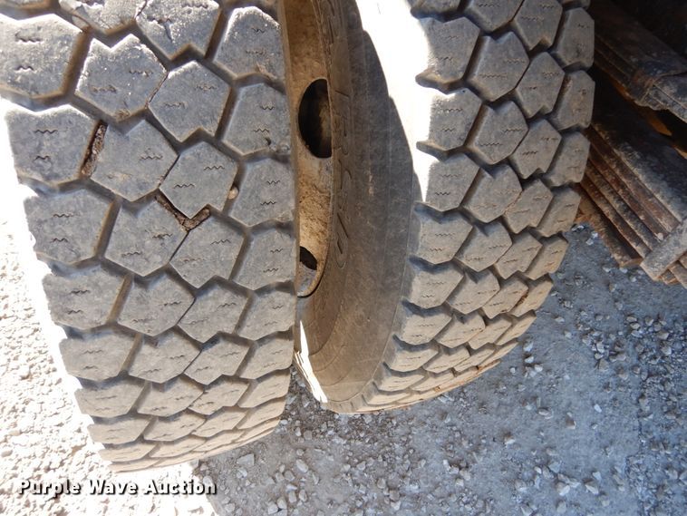 image for item GT9594 2003 Ford F650 Super Duty XL  dump truck