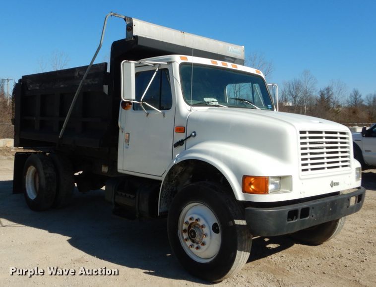 image for item GT9595 1992 International 4900  dump truck