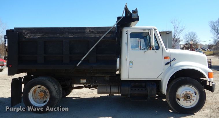 image for item GT9595 1992 International 4900  dump truck