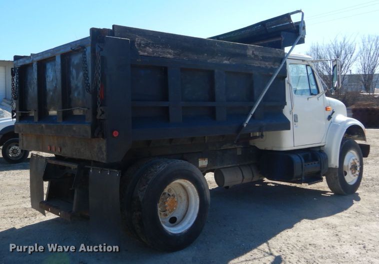 image for item GT9595 1992 International 4900  dump truck