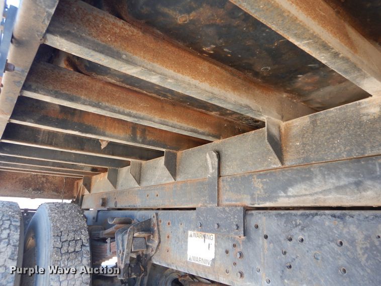 image for item GT9595 1992 International 4900  dump truck