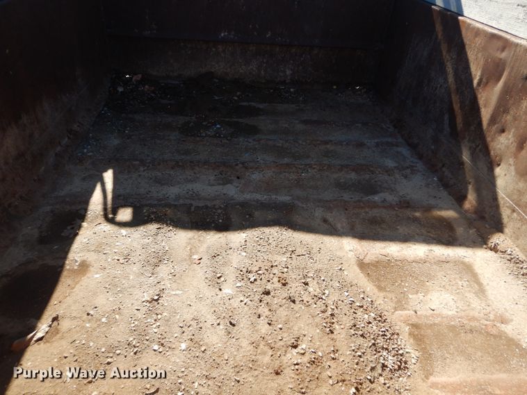 image for item GT9595 1992 International 4900  dump truck