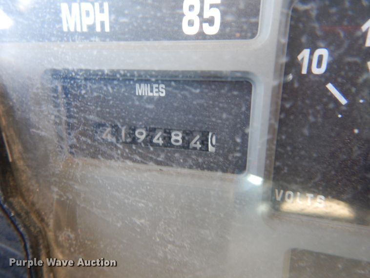 image for item GT9595 1992 International 4900  dump truck