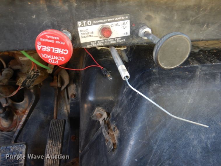 image for item GT9595 1992 International 4900  dump truck