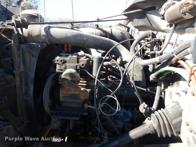 image for item GT9595 1992 International 4900  dump truck