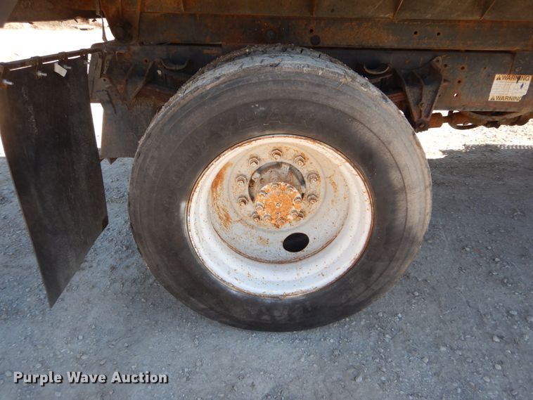 image for item GT9595 1992 International 4900  dump truck