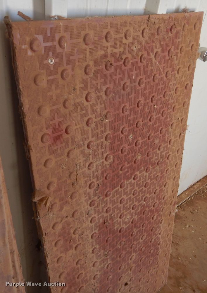 image for item HC9148 Access Tile truncated domes