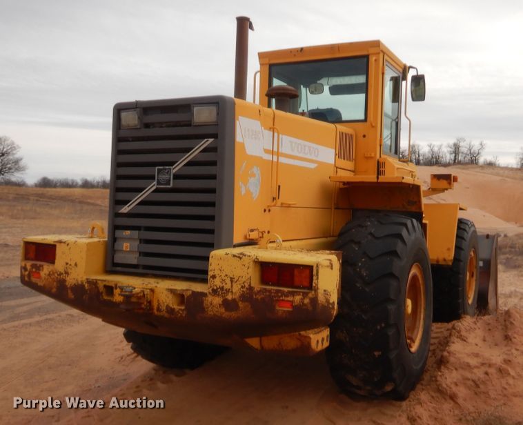 image for item HG9901 1999 Volvo L120C  wheel loader