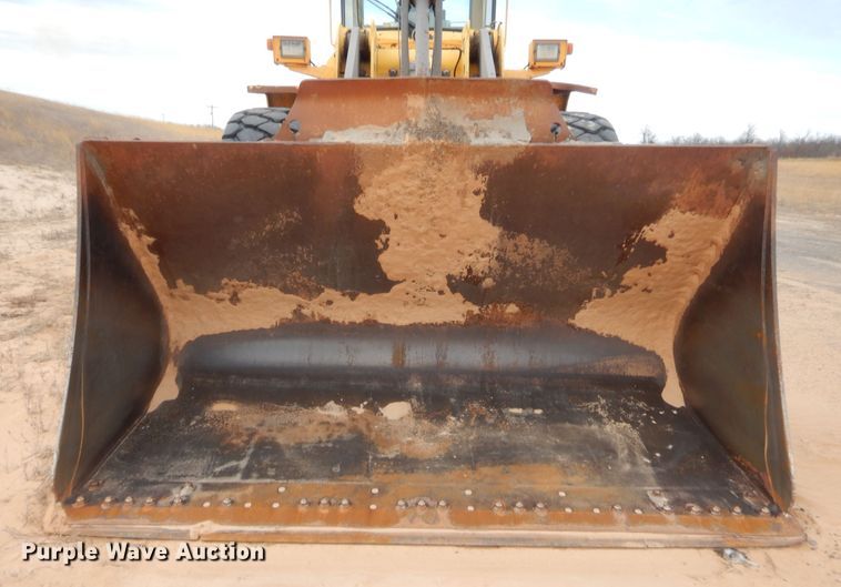 image for item HG9901 1999 Volvo L120C  wheel loader