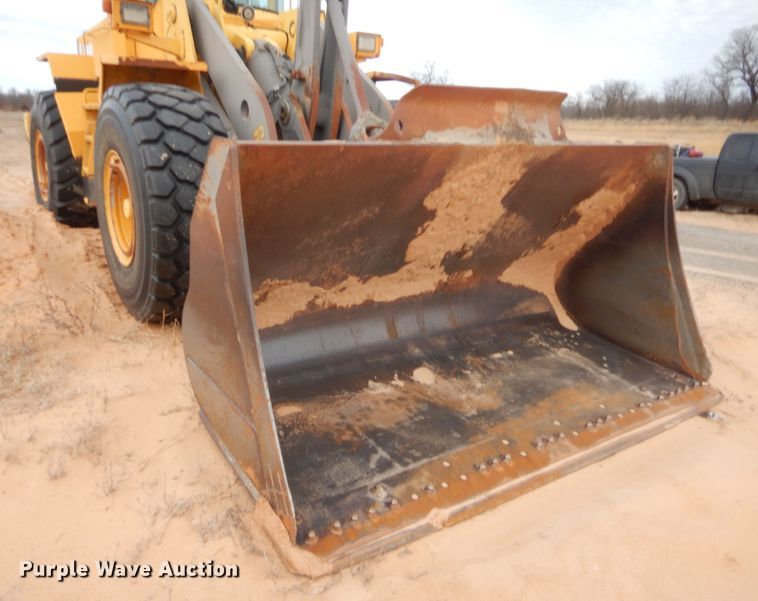image for item HG9901 1999 Volvo L120C  wheel loader