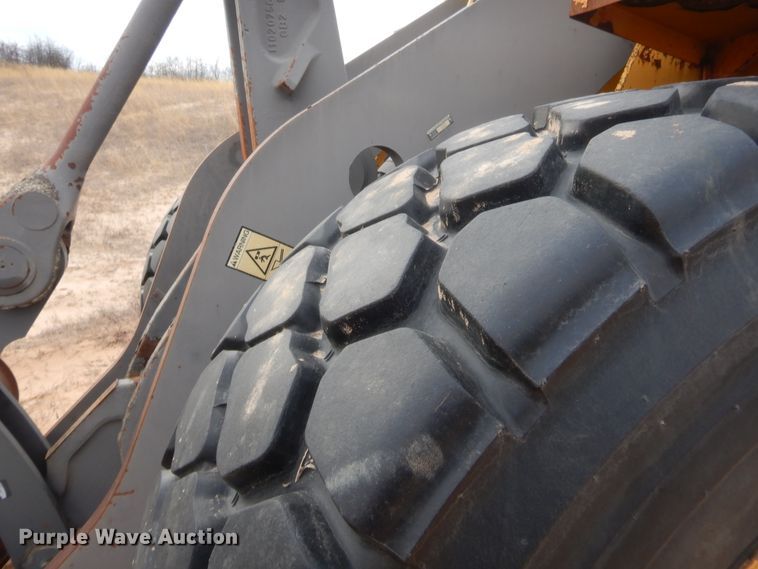 image for item HG9901 1999 Volvo L120C  wheel loader