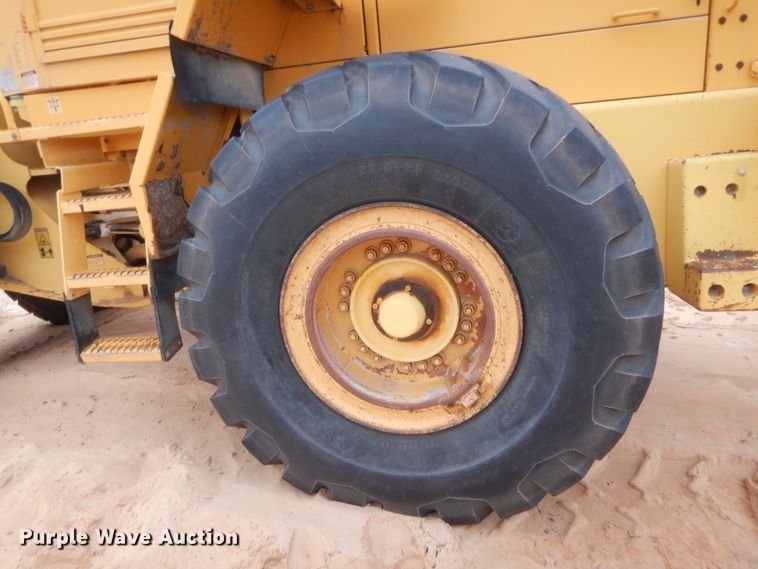 image for item HG9901 1999 Volvo L120C  wheel loader