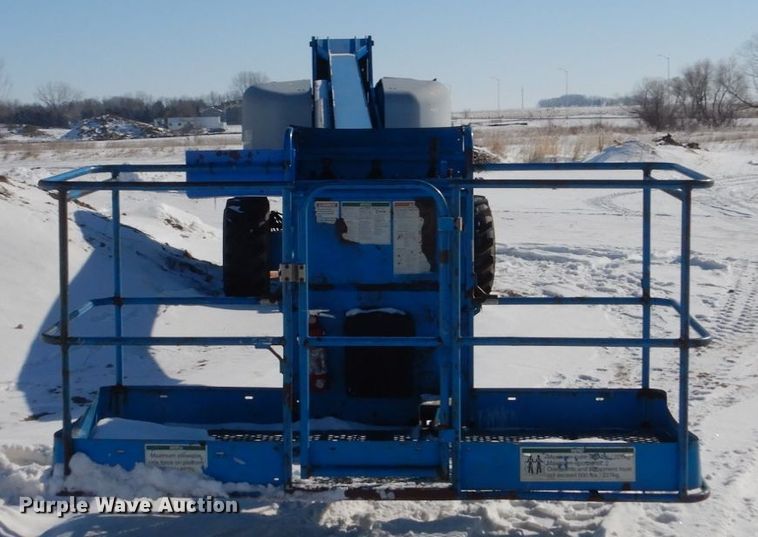 image for item HS9930 2002 Genie S-65  boom lift