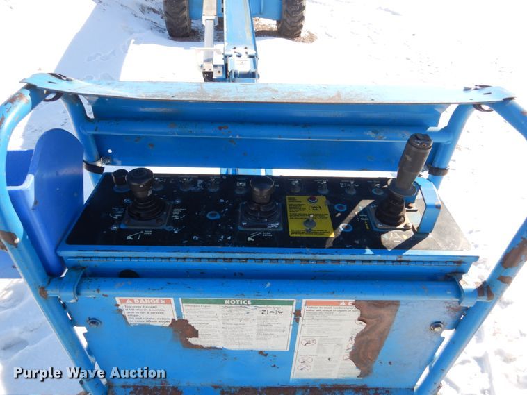 image for item HS9930 2002 Genie S-65  boom lift