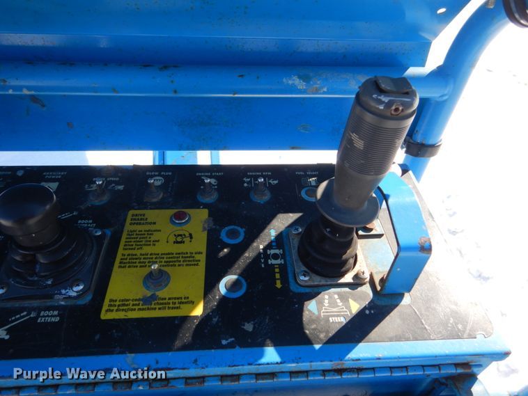 image for item HS9930 2002 Genie S-65  boom lift