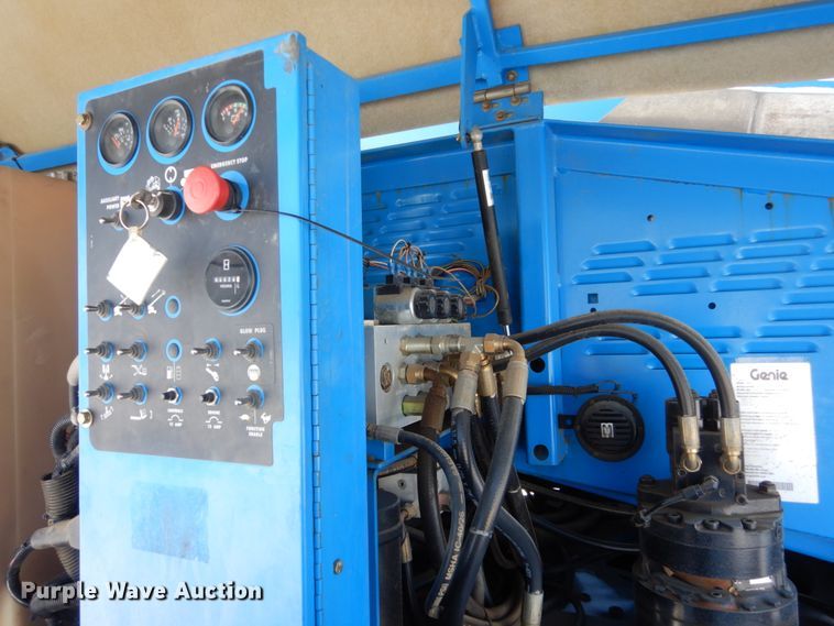 image for item HS9930 2002 Genie S-65  boom lift