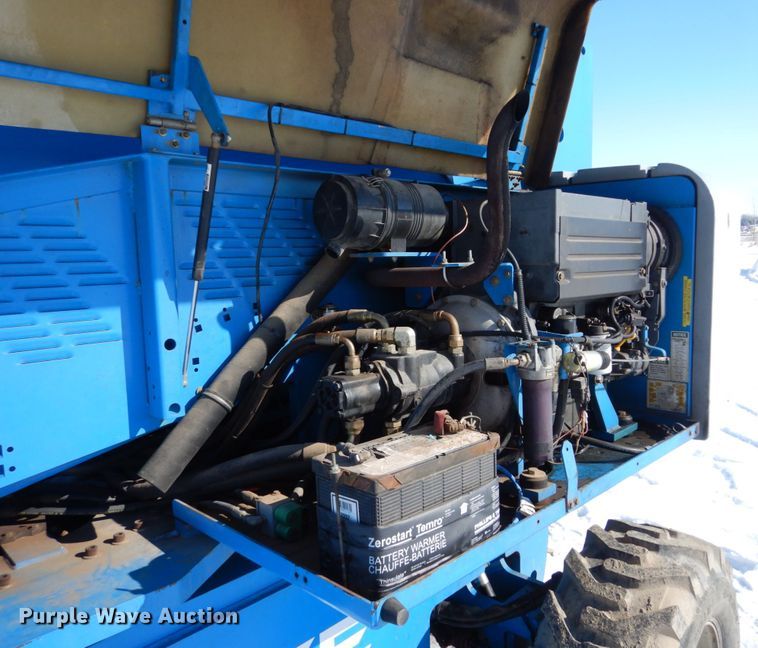 image for item HS9930 2002 Genie S-65  boom lift