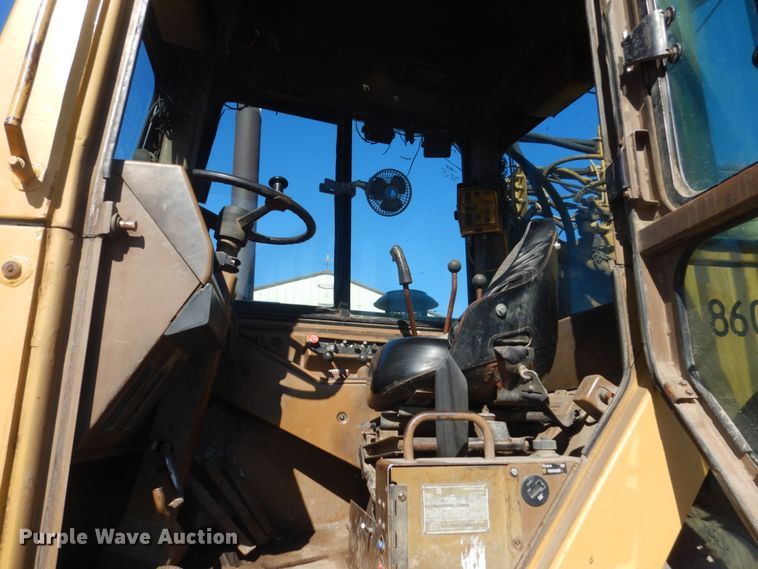 image for item HS9933 1987 Caterpillar 627E  conventional scraper