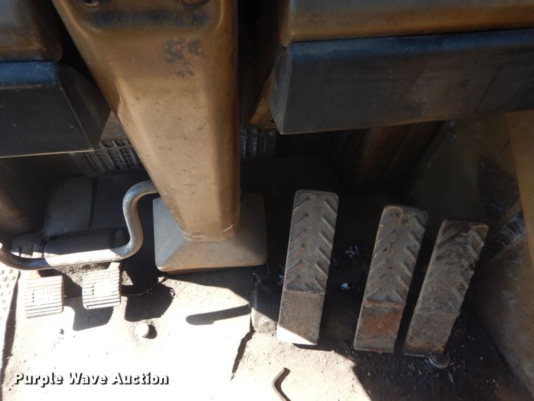 image for item HS9933 1987 Caterpillar 627E  conventional scraper