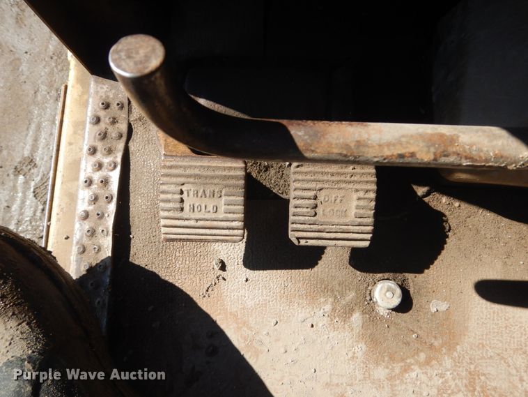 image for item HS9933 1987 Caterpillar 627E  conventional scraper