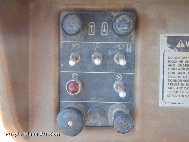 image for item HS9933 1987 Caterpillar 627E  conventional scraper