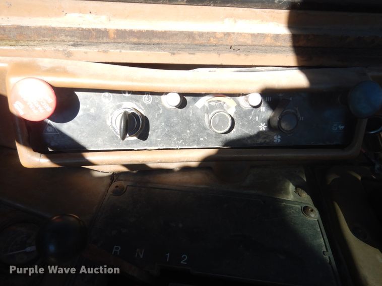 image for item HS9933 1987 Caterpillar 627E  conventional scraper