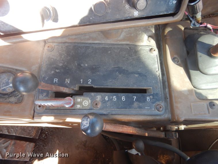 image for item HS9933 1987 Caterpillar 627E  conventional scraper