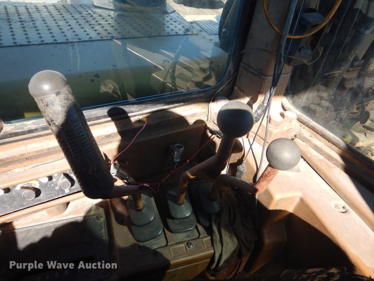 image for item HS9933 1987 Caterpillar 627E  conventional scraper