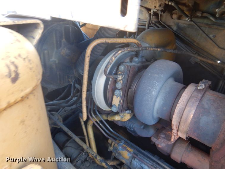 image for item HS9933 1987 Caterpillar 627E  conventional scraper