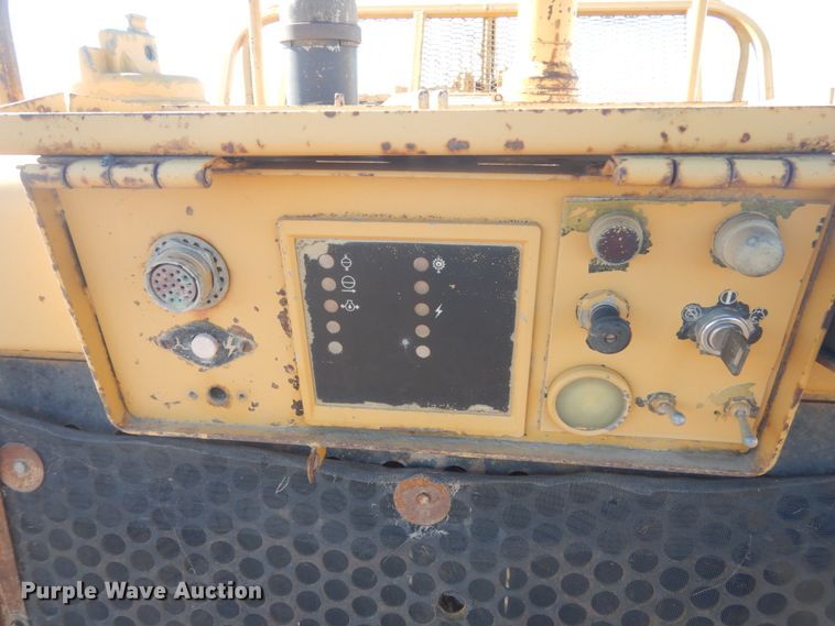 image for item HS9933 1987 Caterpillar 627E  conventional scraper