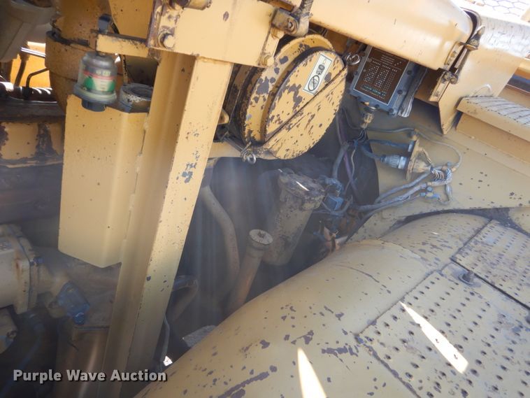 image for item HS9933 1987 Caterpillar 627E  conventional scraper