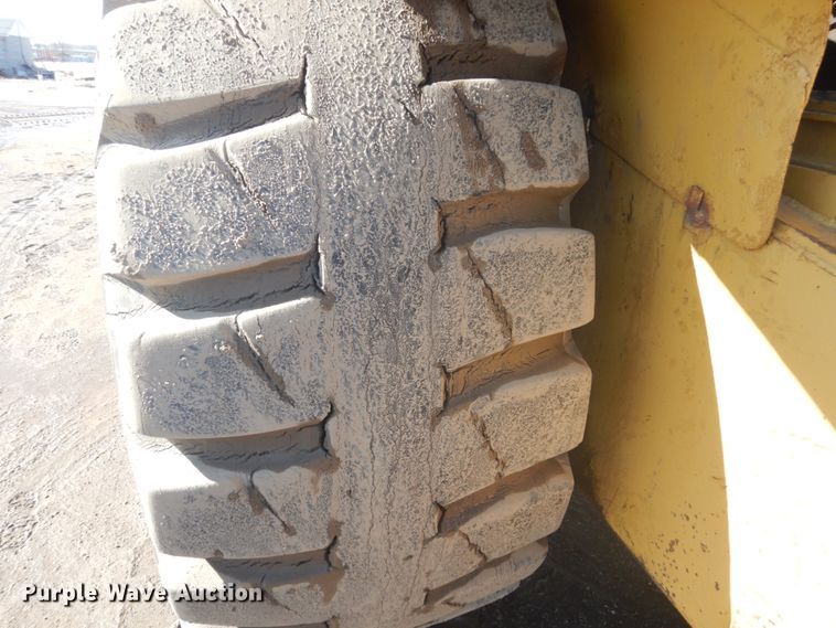 image for item HS9933 1987 Caterpillar 627E  conventional scraper