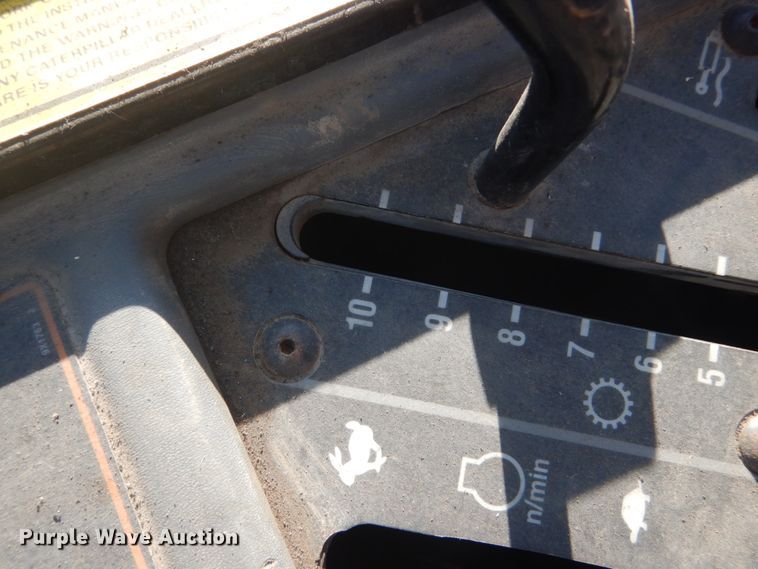 image for item HS9934 1996 Caterpillar Challenger CH65D  track tractor