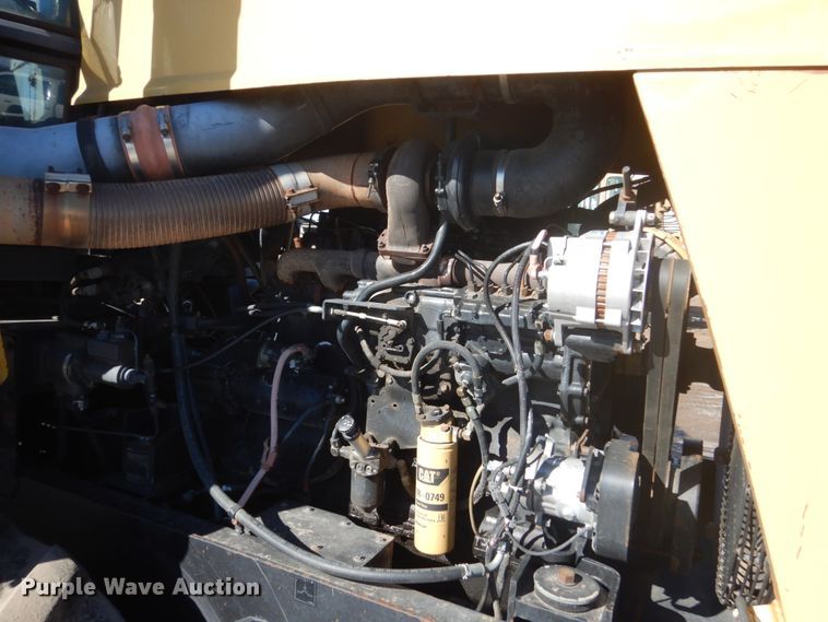 image for item HS9934 1996 Caterpillar Challenger CH65D  track tractor