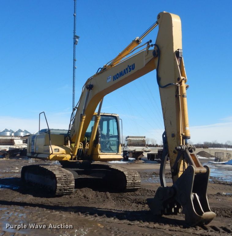 image for item HS9935 2004 Komatsu PC200LC-7  excavator