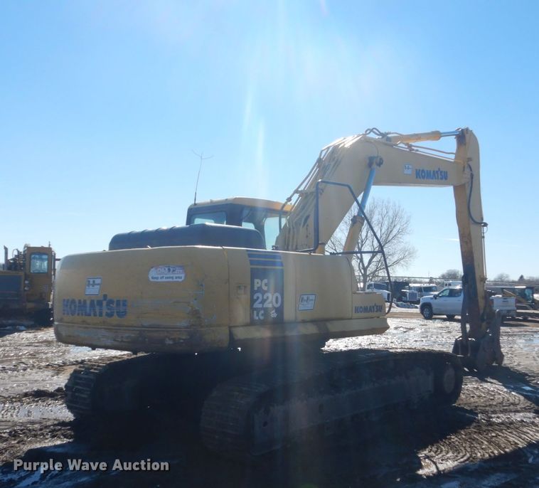 image for item HS9935 2004 Komatsu PC200LC-7  excavator