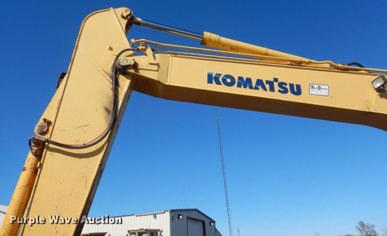 image for item HS9935 2004 Komatsu PC200LC-7  excavator