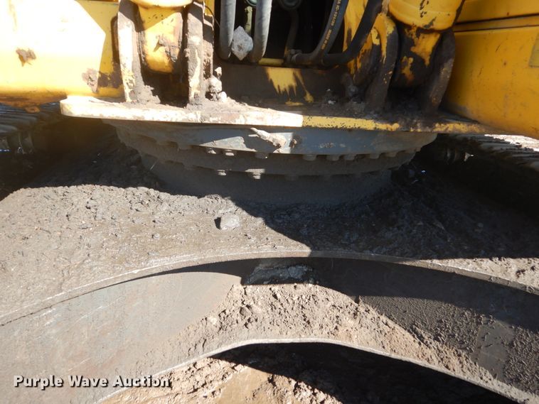 image for item HS9935 2004 Komatsu PC200LC-7  excavator