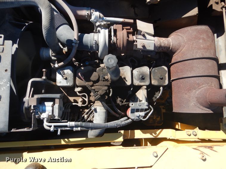 image for item HS9935 2004 Komatsu PC200LC-7  excavator