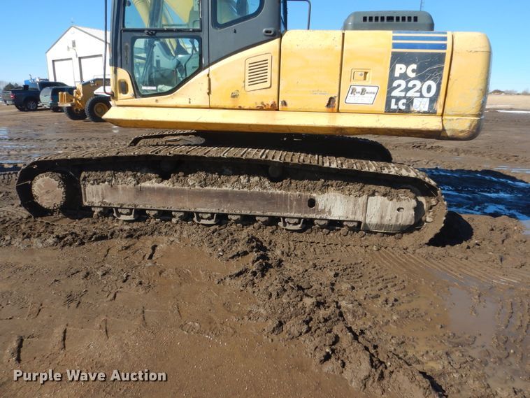 image for item HS9935 2004 Komatsu PC200LC-7  excavator