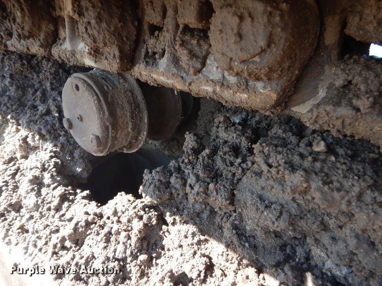 image for item HS9935 2004 Komatsu PC200LC-7  excavator