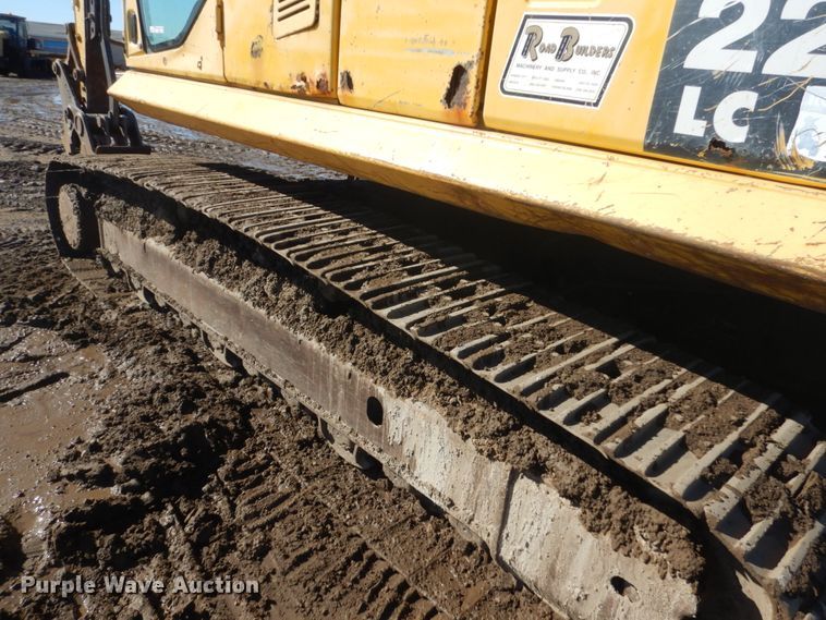 image for item HS9935 2004 Komatsu PC200LC-7  excavator