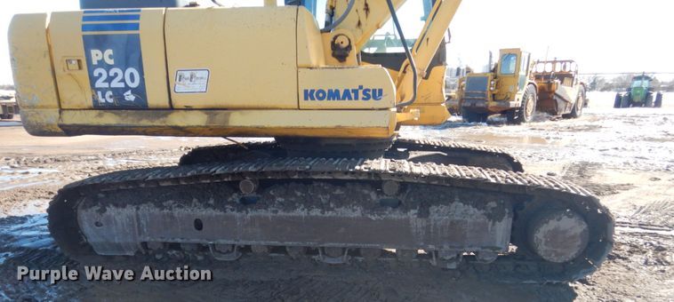 image for item HS9935 2004 Komatsu PC200LC-7  excavator