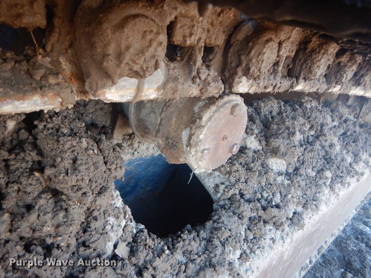 image for item HS9935 2004 Komatsu PC200LC-7  excavator