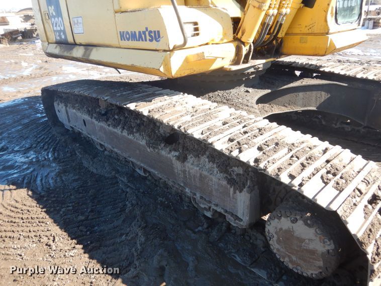 image for item HS9935 2004 Komatsu PC200LC-7  excavator